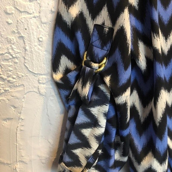 MICHAEL KORS SIZE M BLUE/BLACK/WHITE BLOUSE - Picture 3 of 6
